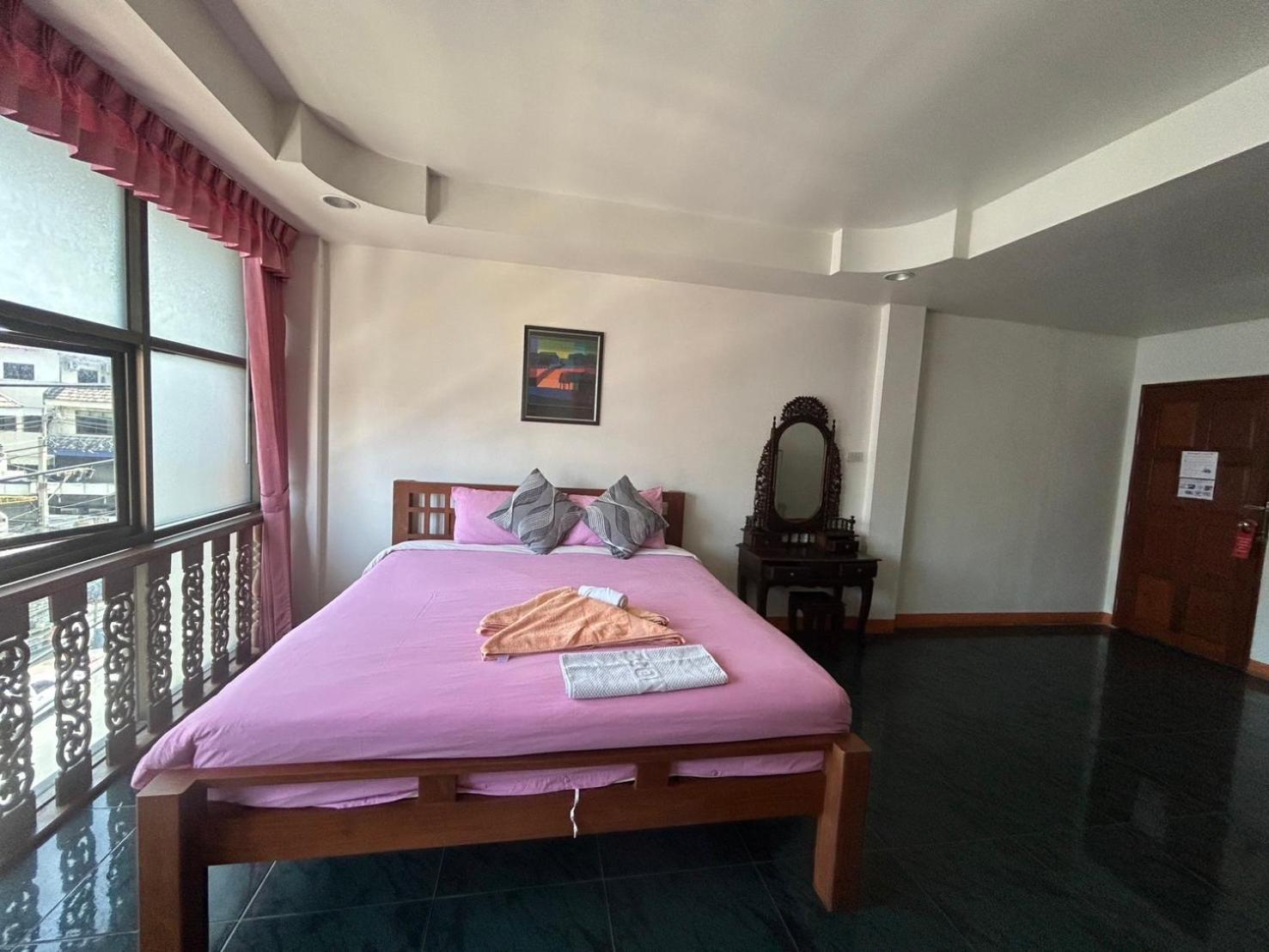 Coffeeandbeer Hostel Pattaya Exterior photo