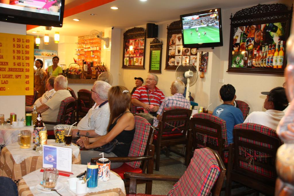Coffeeandbeer Hostel Pattaya Room photo